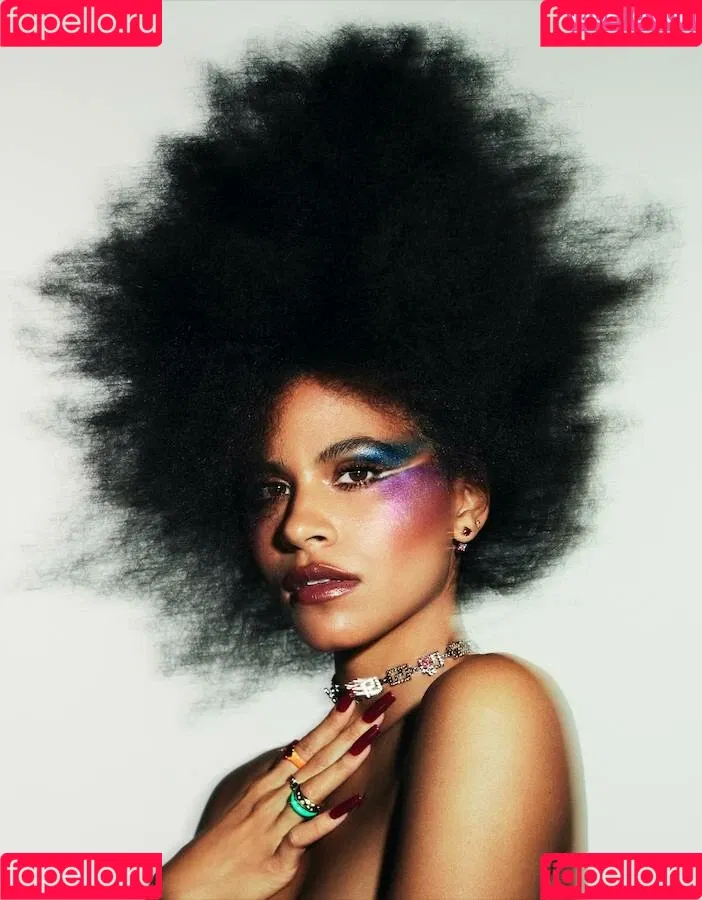 Zazie Beetz Onlyfans Photo Gallery 