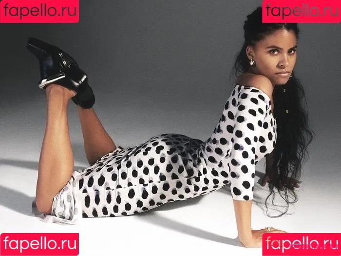 Zazie Beetz Onlyfans Photo Gallery 