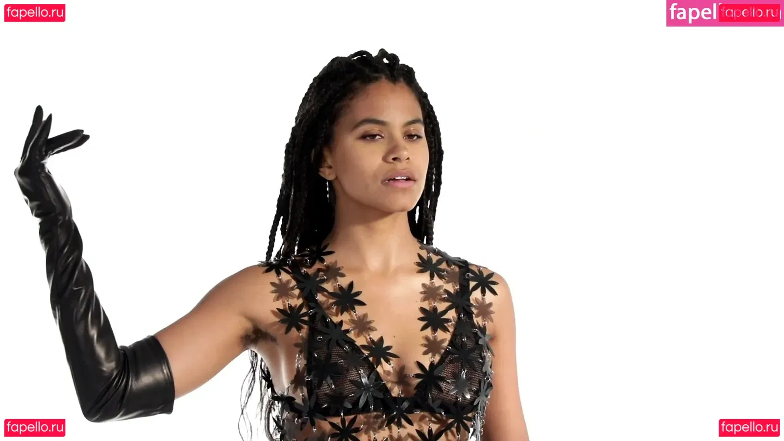 Zazie Beetz Onlyfans Photo Gallery 