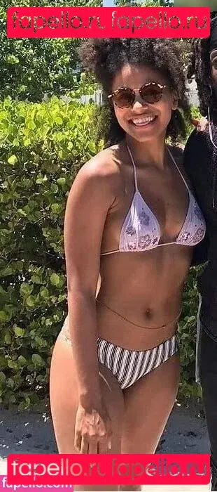 Zazie Beetz Onlyfans Photo Gallery 