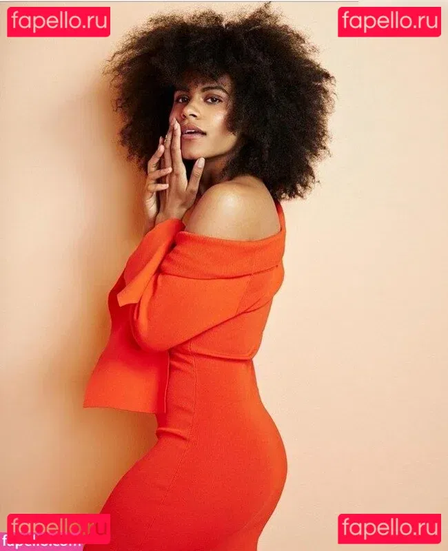 Zazie Beetz Onlyfans Photo Gallery 