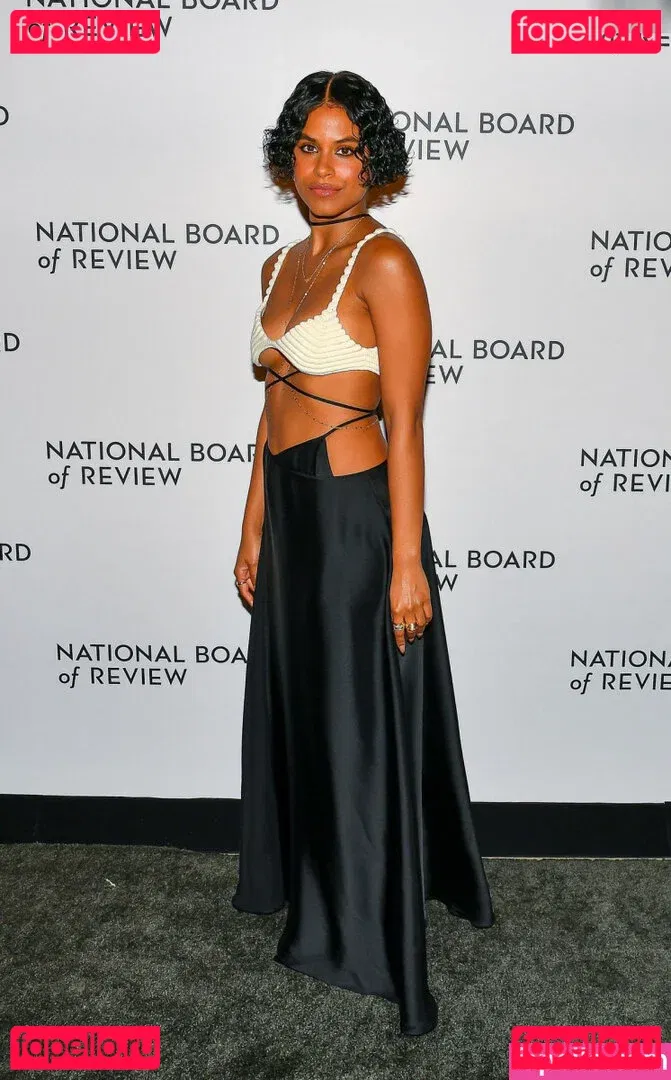 Zazie Beetz Onlyfans Photo Gallery 