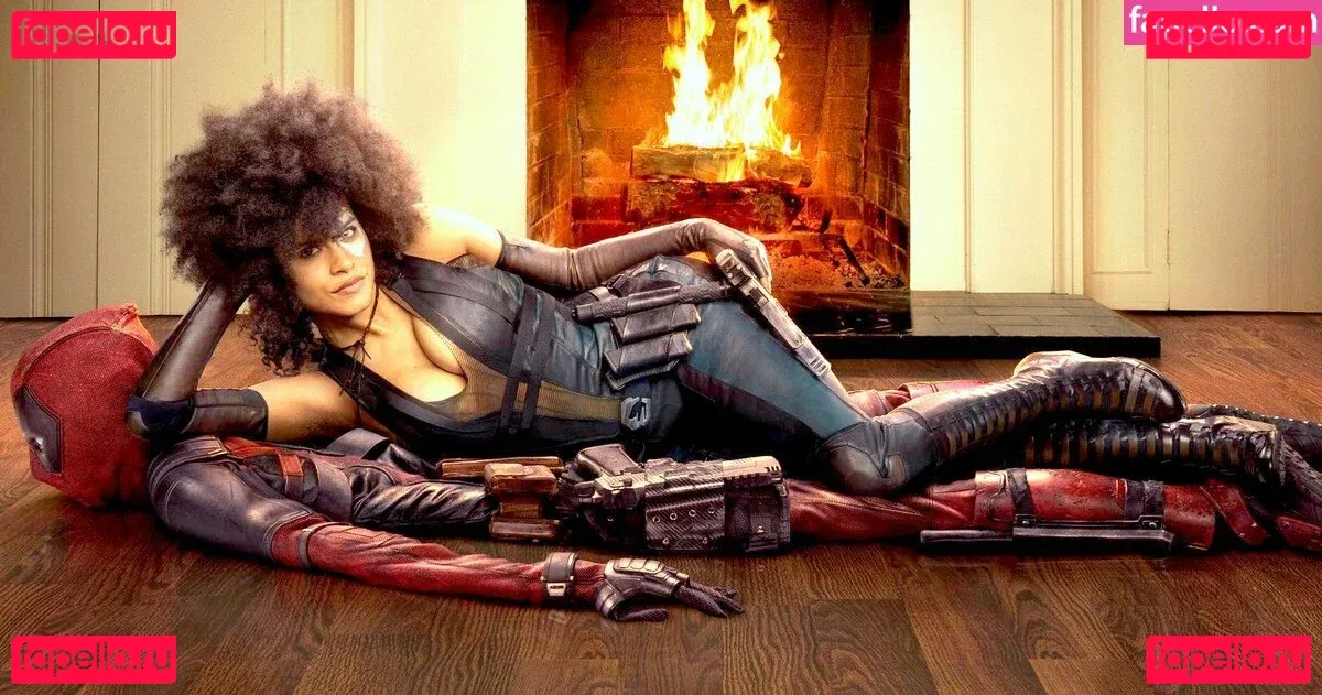 Zazie Beetz Onlyfans Photo Gallery 