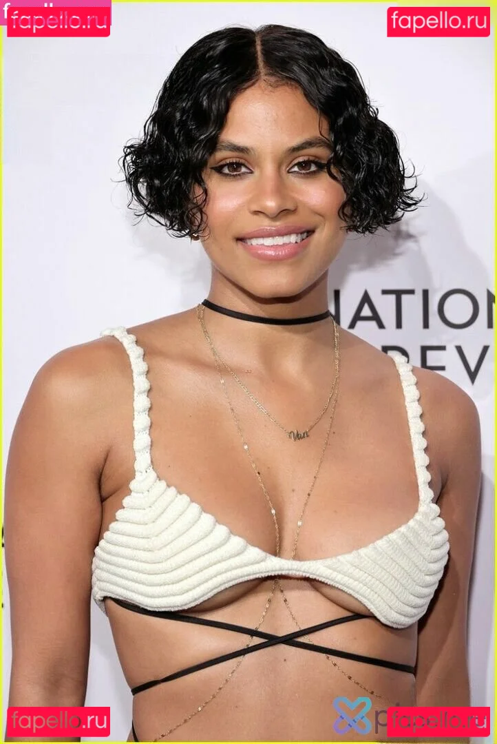 Zazie Beetz Onlyfans Photo Gallery 