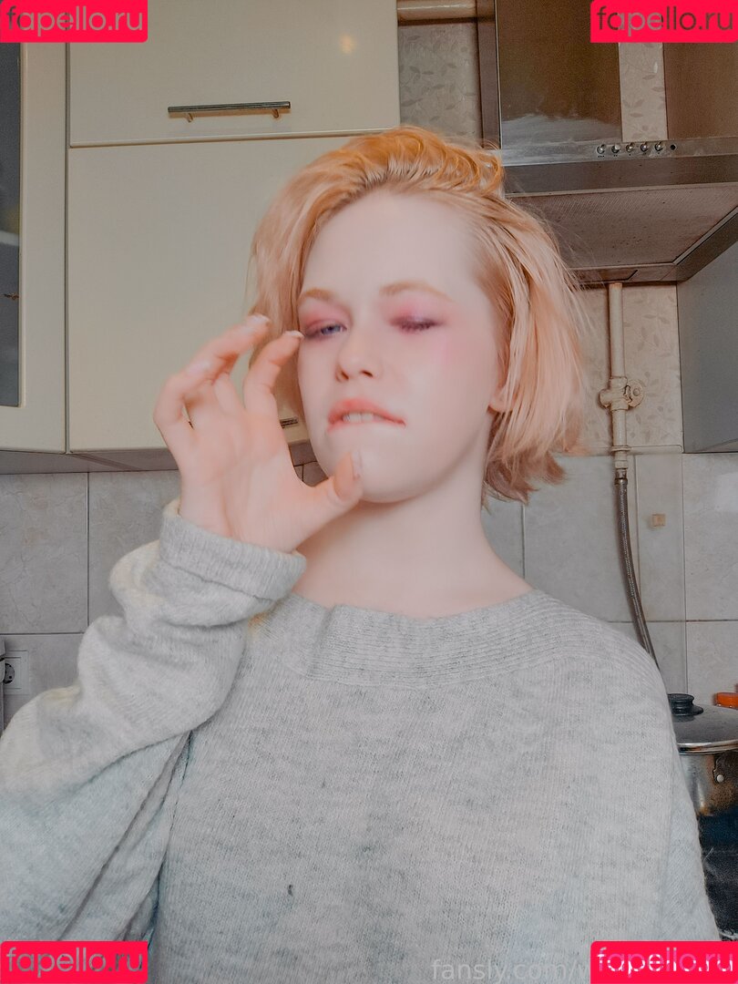 white_blond Onlyfans Photo Gallery 