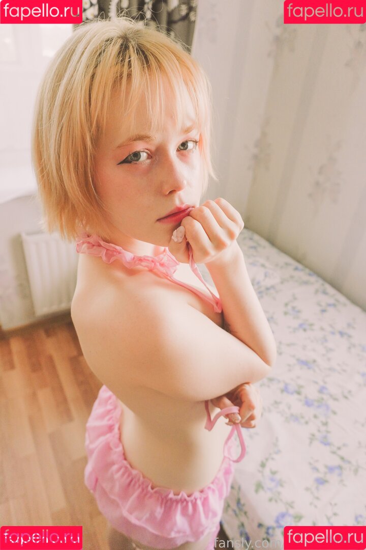 white_blond Onlyfans Photo Gallery 