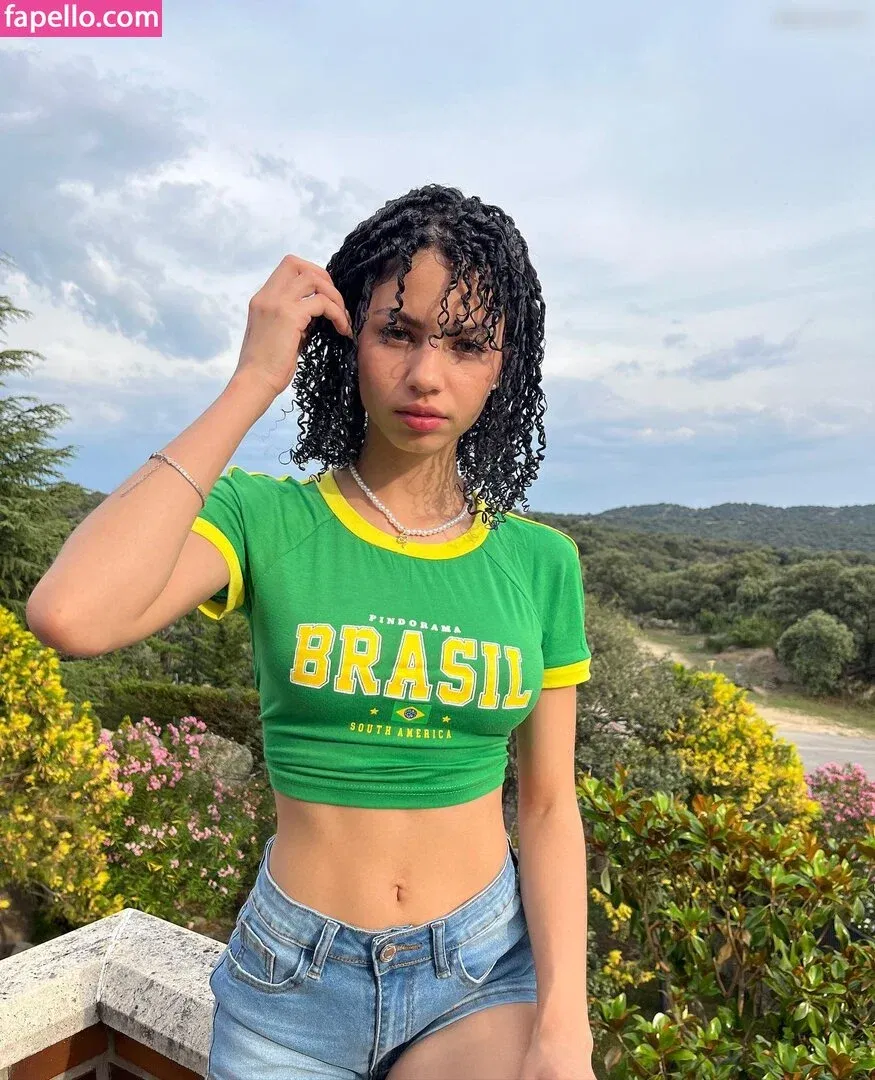 Larissa Kimberlly Onlyfans Photo Gallery 