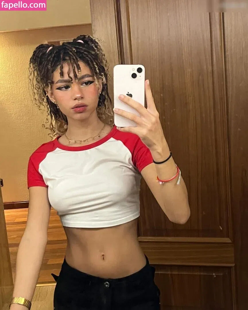 Larissa Kimberlly Onlyfans Photo Gallery 