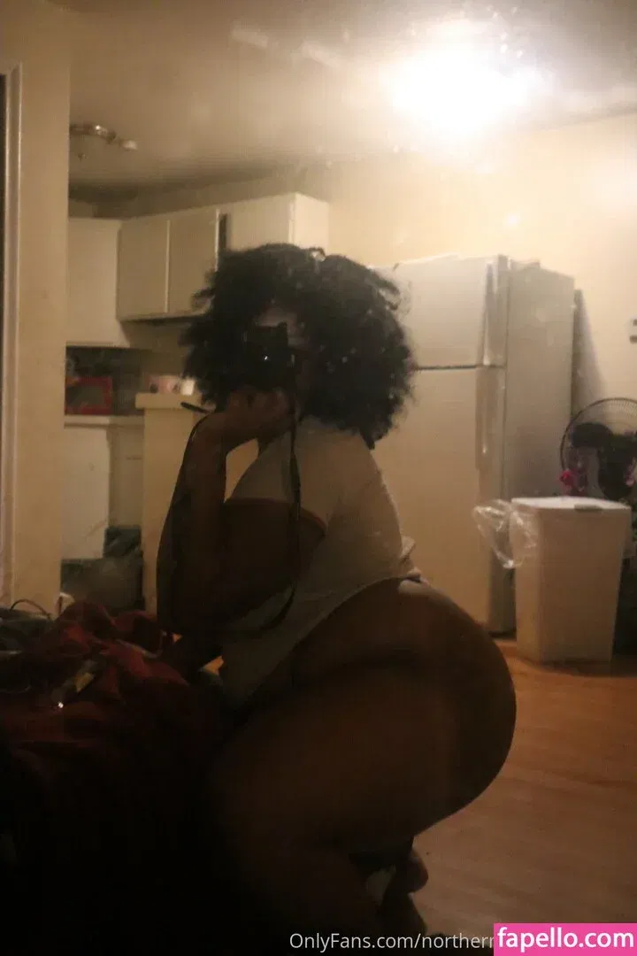 northernsouthernpeach Onlyfans Photo Gallery 