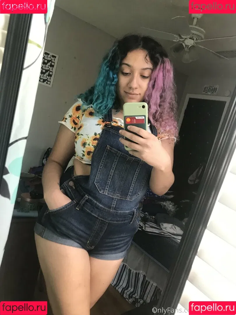 itselliemay Onlyfans Photo Gallery 