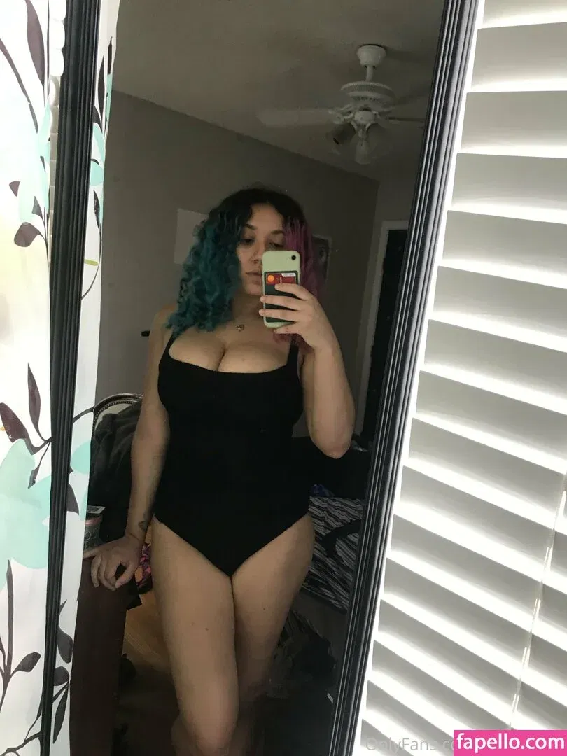 itselliemay Onlyfans Photo Gallery 