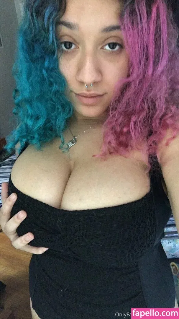 itselliemay Onlyfans Photo Gallery 