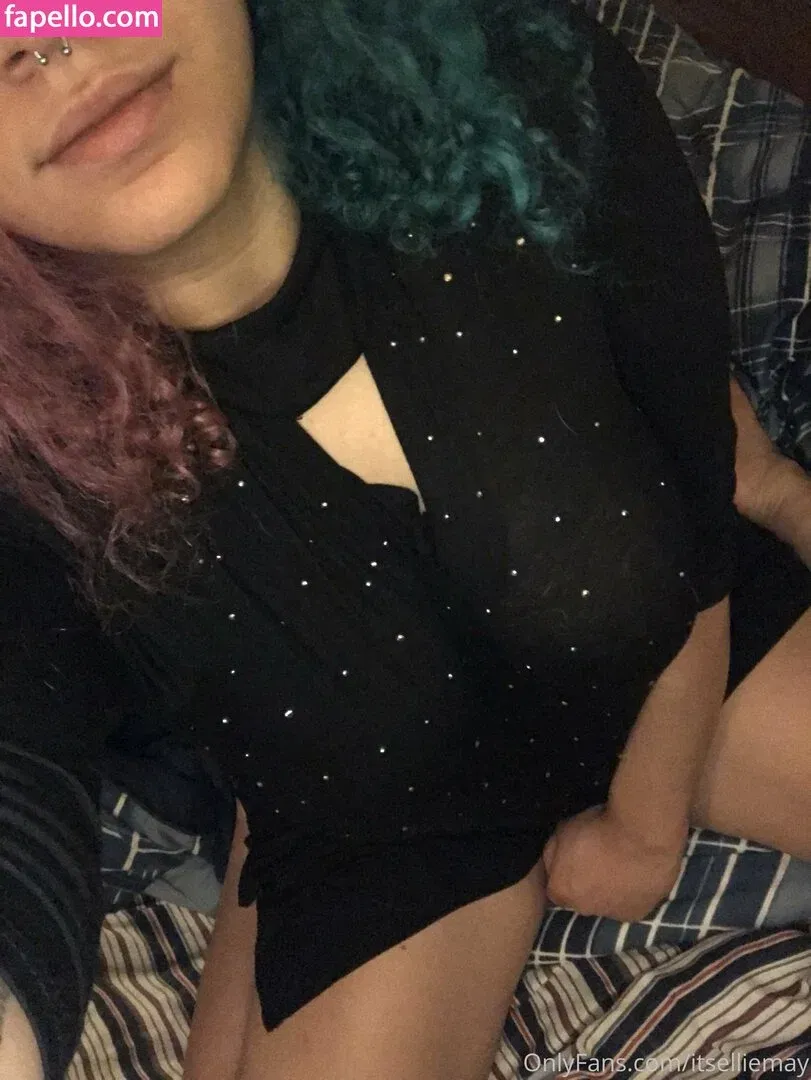 itselliemay Onlyfans Photo Gallery 