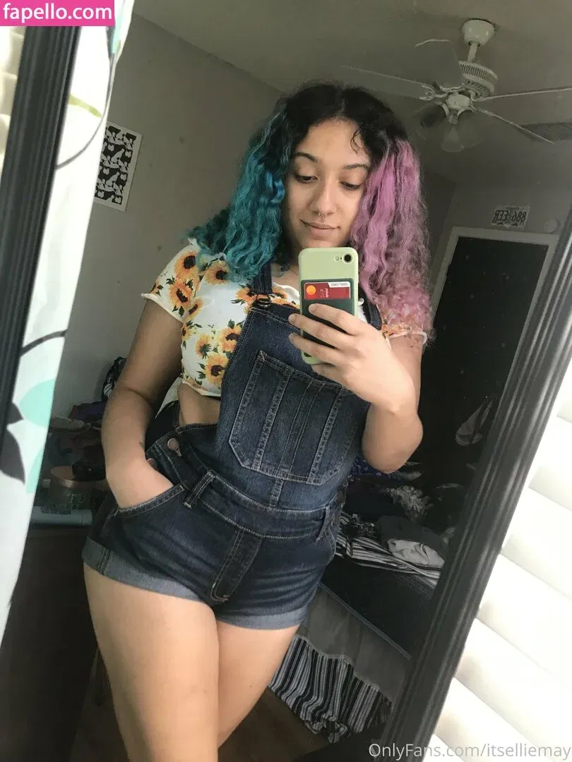 itselliemay Onlyfans Photo Gallery 