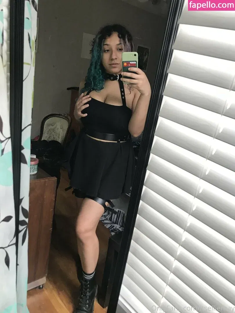 itselliemay Onlyfans Photo Gallery 