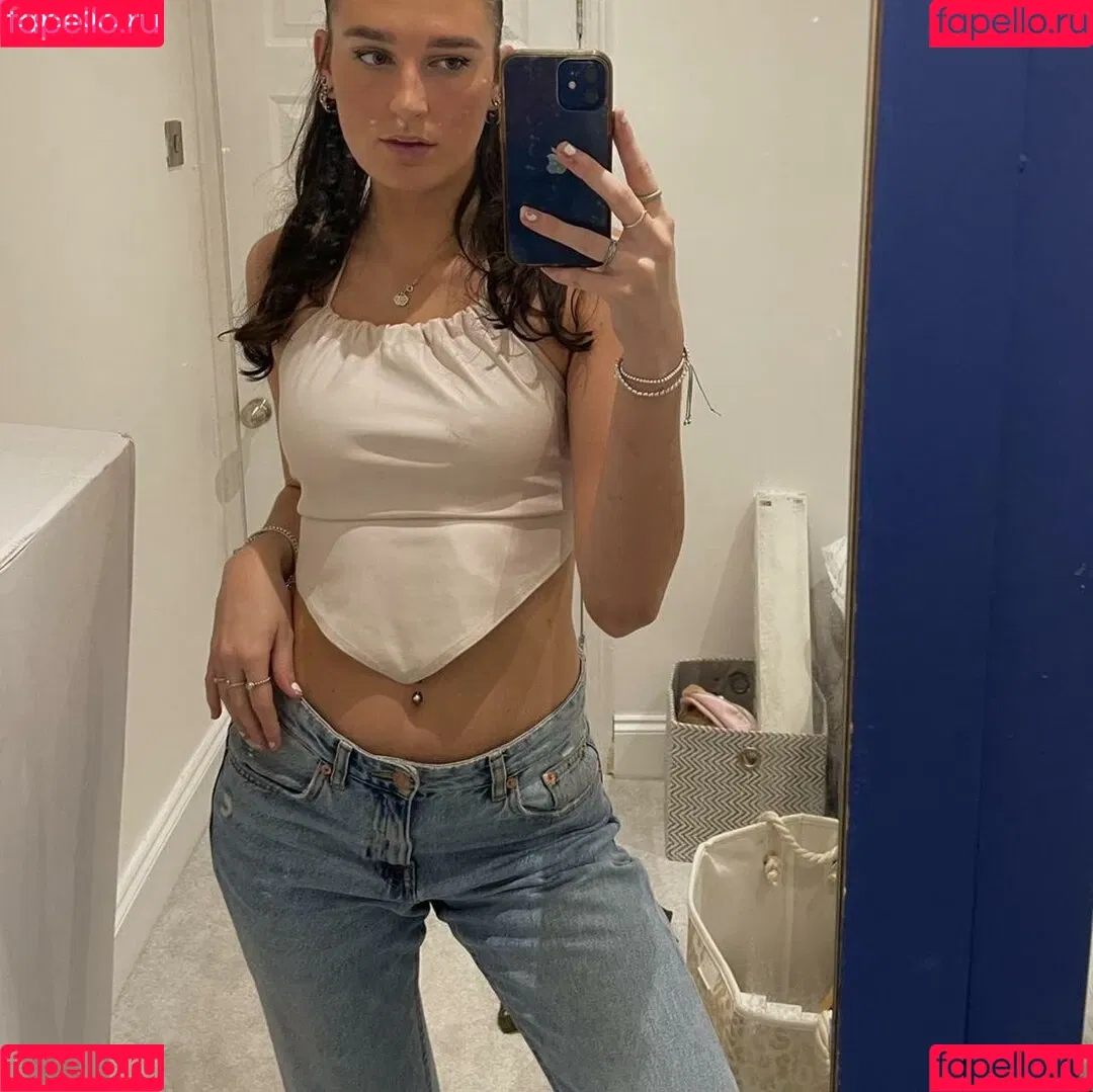 Lara Hopkins Onlyfans Photo Gallery 