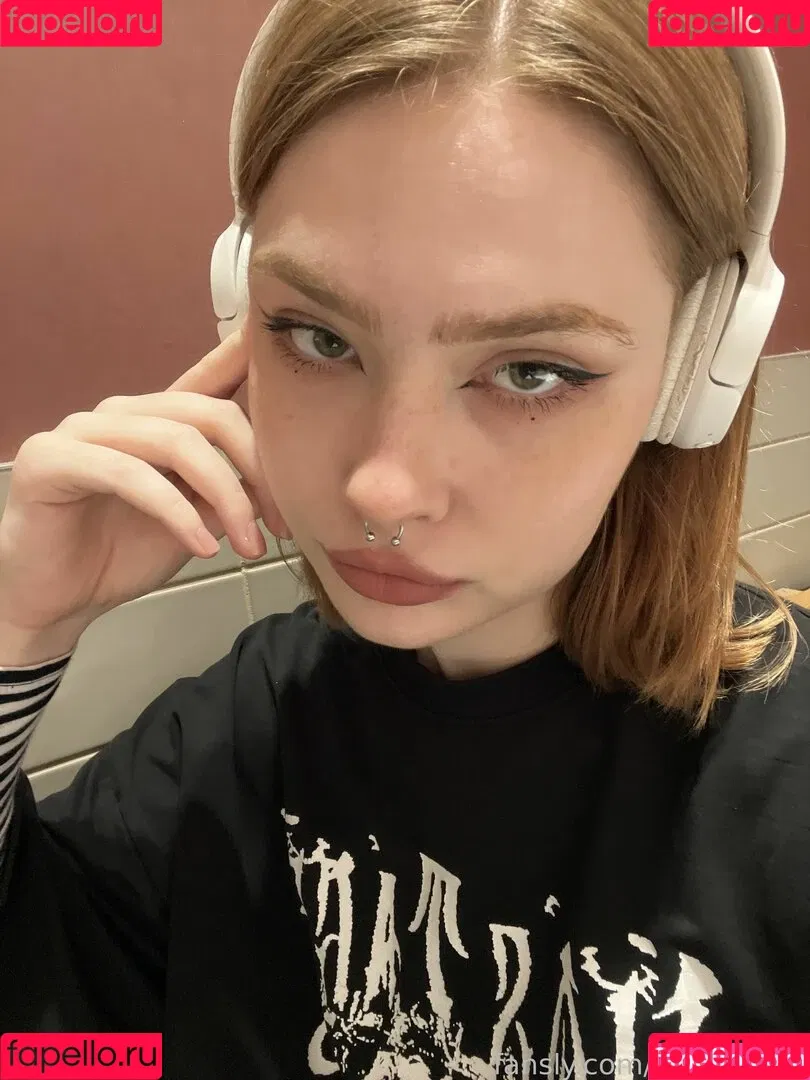 FlameyFay Onlyfans Photo Gallery 
