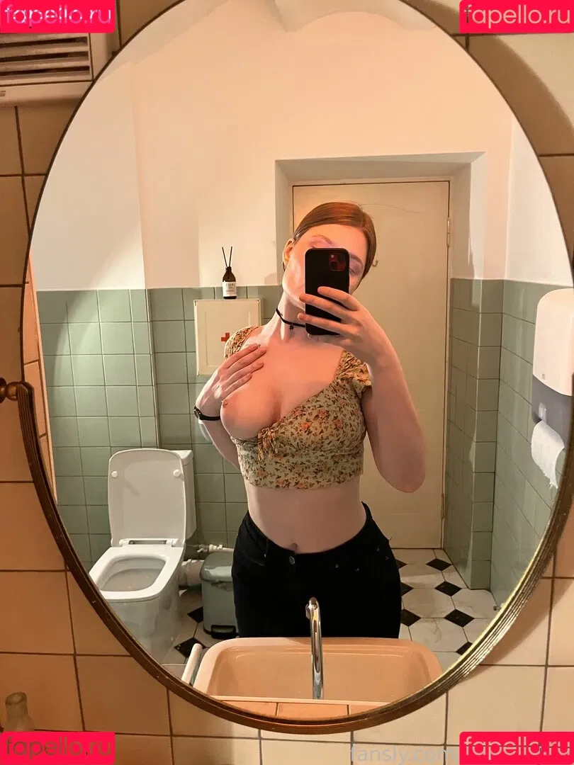 FlameyFay Onlyfans Photo Gallery 