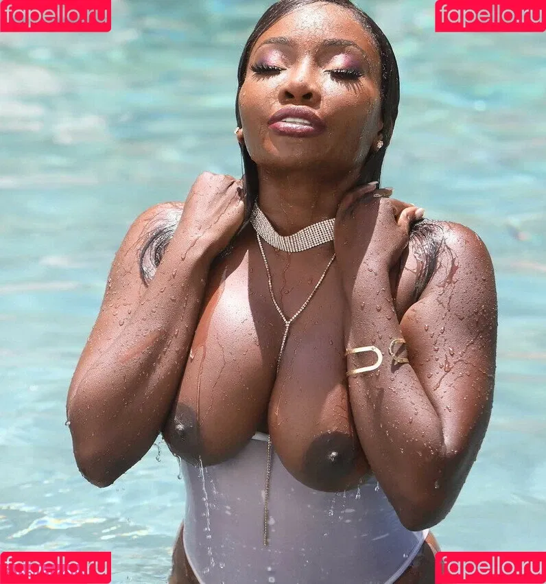 Osa Lovely Onlyfans Photo Gallery 