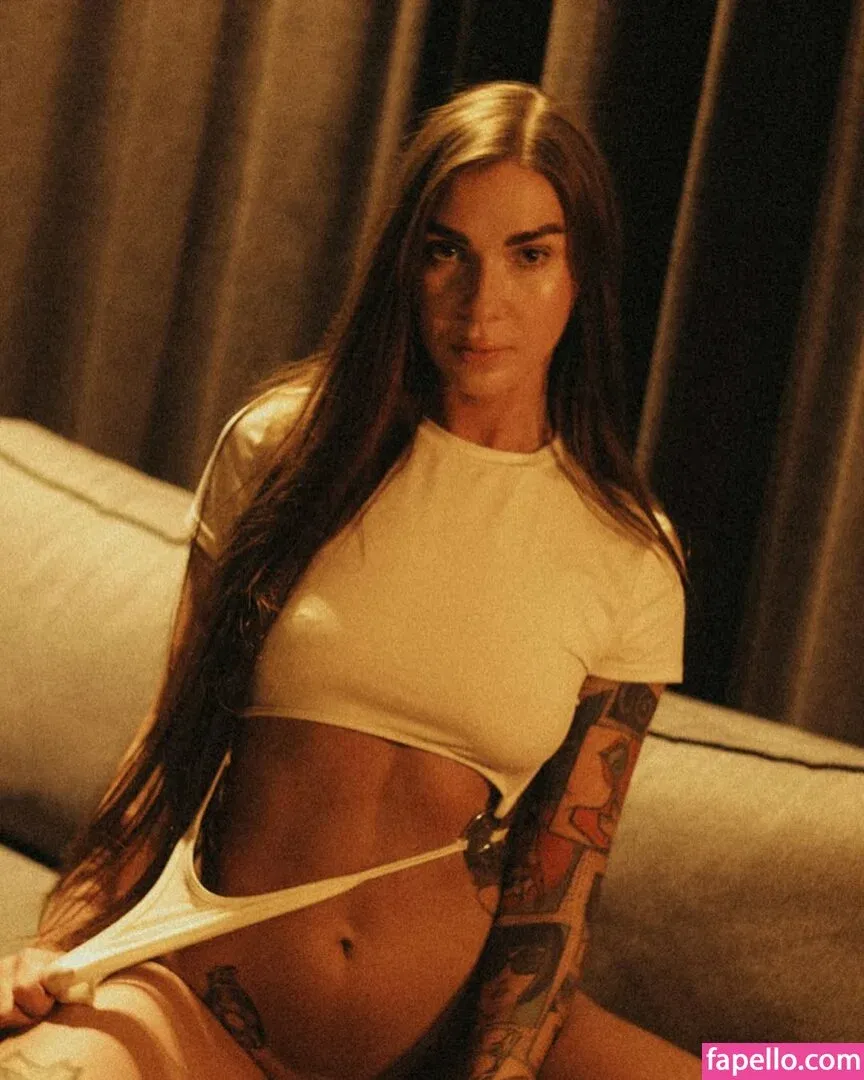 Ndoadot Onlyfans Photo Gallery 