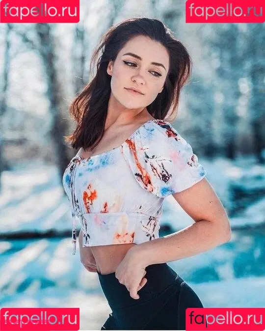 Regina Hixt Onlyfans Photo Gallery 
