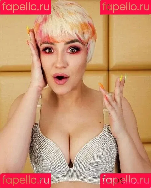 Regina Hixt Onlyfans Photo Gallery 