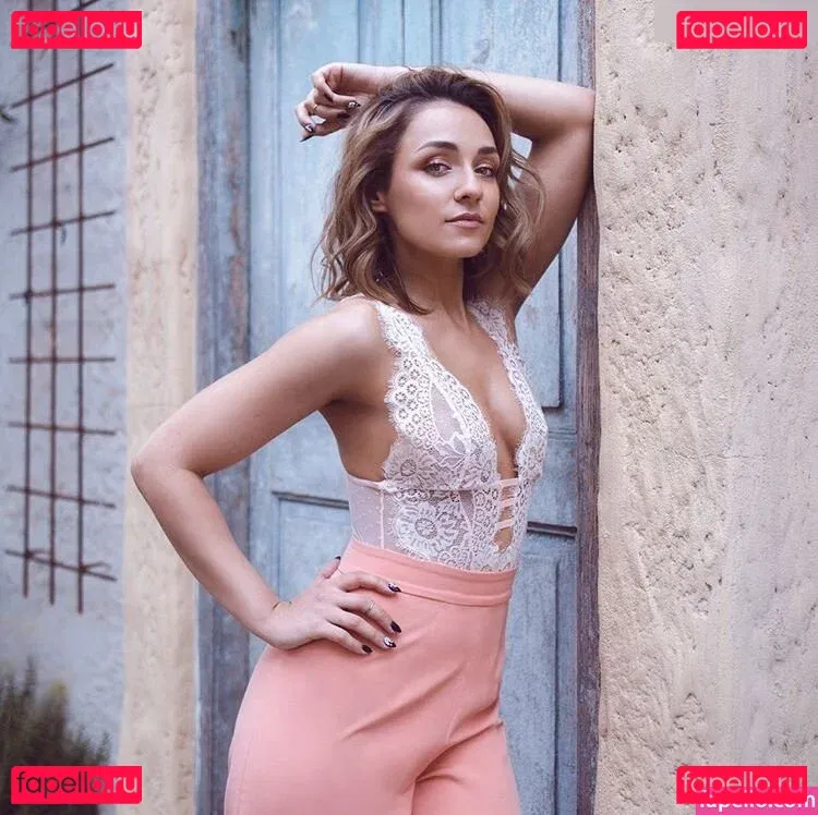 Regina Hixt Onlyfans Photo Gallery 