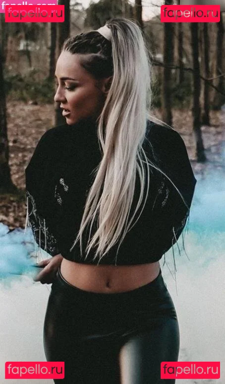 Regina Hixt Onlyfans Photo Gallery 