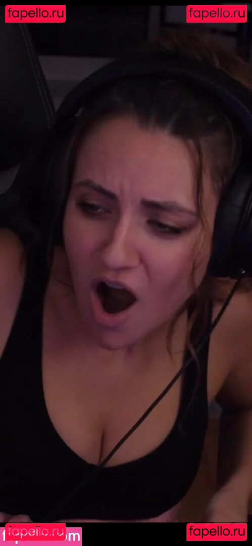 Regina Hixt Onlyfans Photo Gallery 