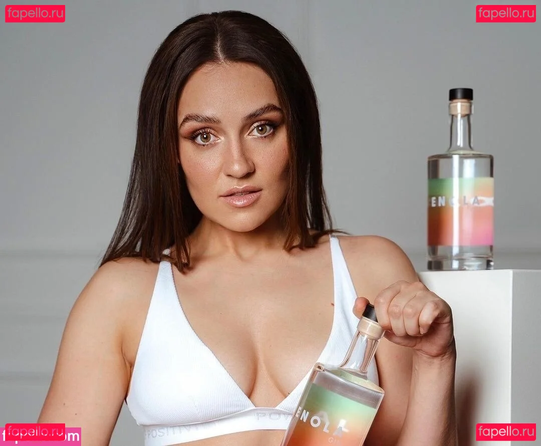 Regina Hixt Onlyfans Photo Gallery 