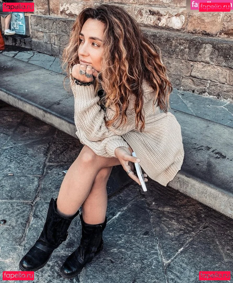 Regina Hixt Onlyfans Photo Gallery 