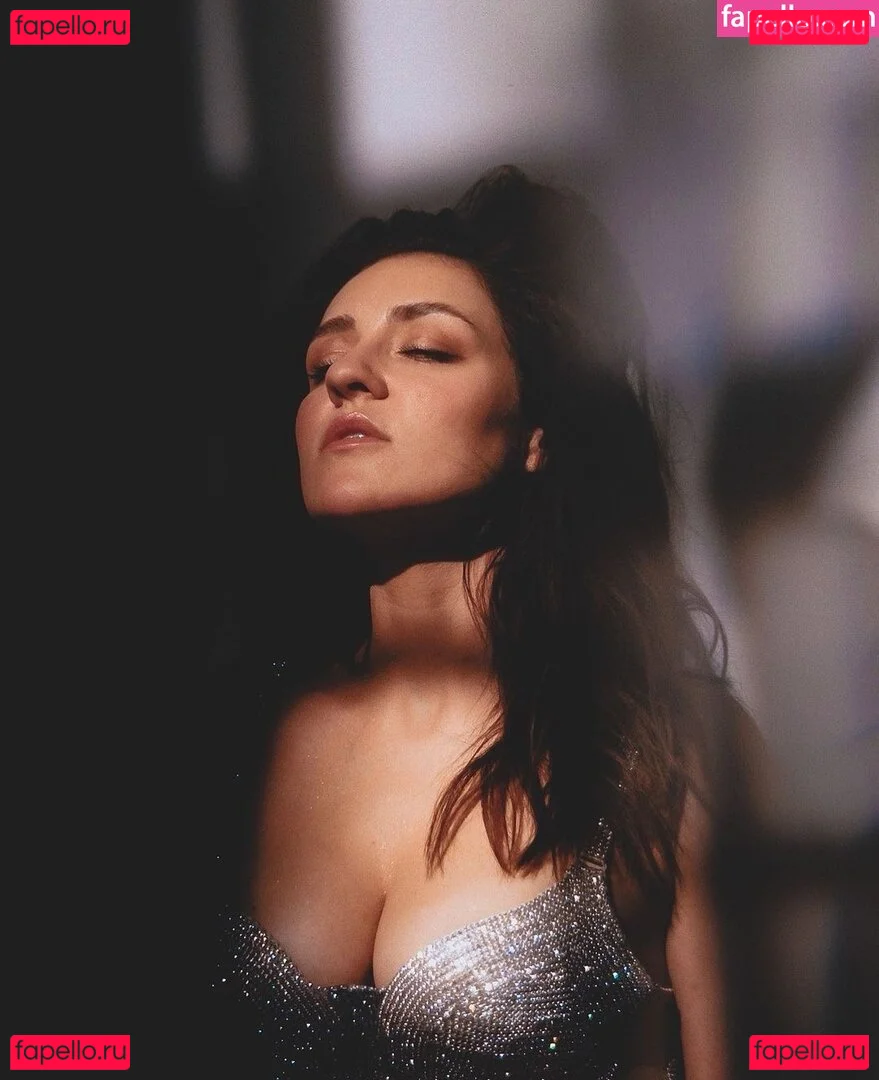 Regina Hixt Onlyfans Photo Gallery 