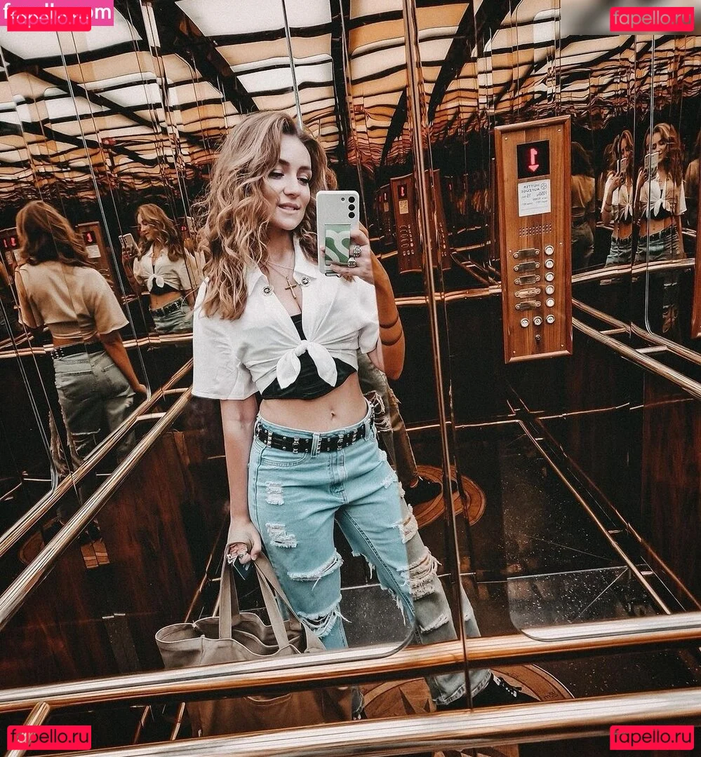 Regina Hixt Onlyfans Photo Gallery 