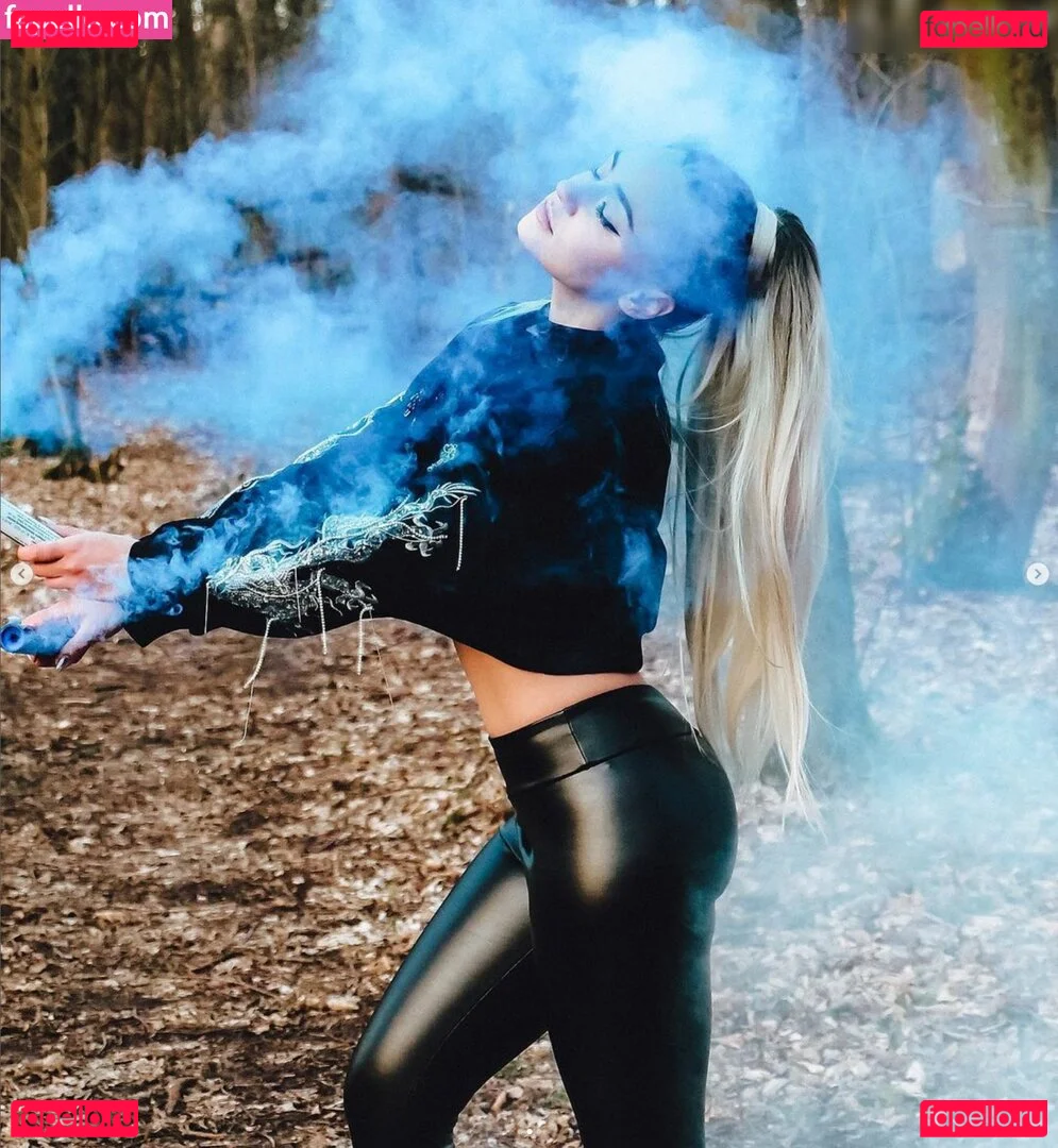 Regina Hixt Onlyfans Photo Gallery 