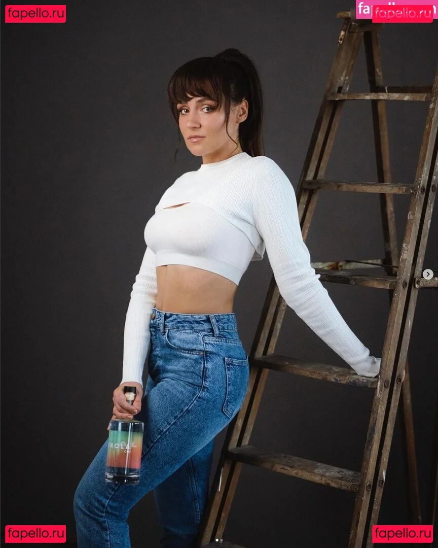 Regina Hixt Onlyfans Photo Gallery 