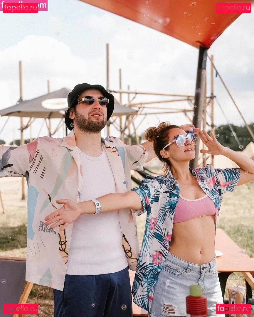 Regina Hixt Onlyfans Photo Gallery 