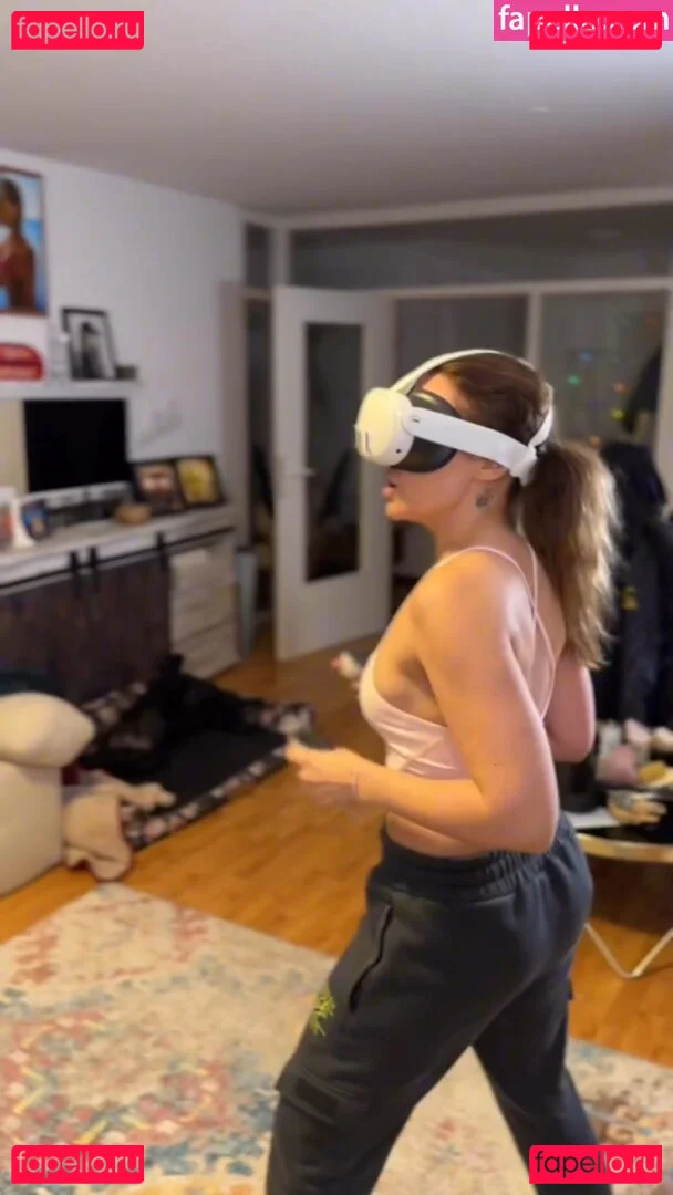 Regina Hixt Onlyfans Photo Gallery 