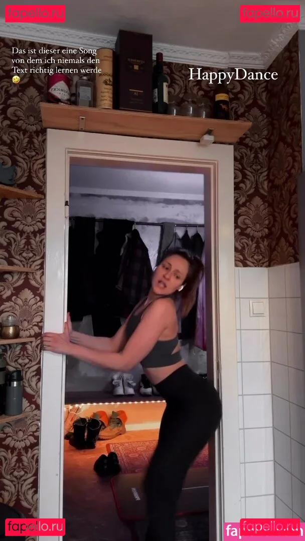 Regina Hixt Onlyfans Photo Gallery 