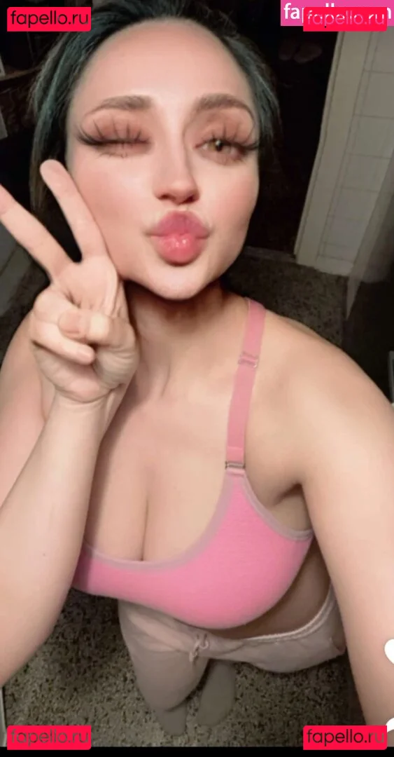 Regina Hixt Onlyfans Photo Gallery 