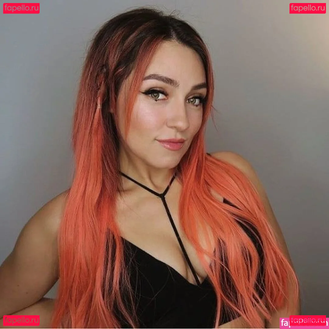 Regina Hixt Onlyfans Photo Gallery 