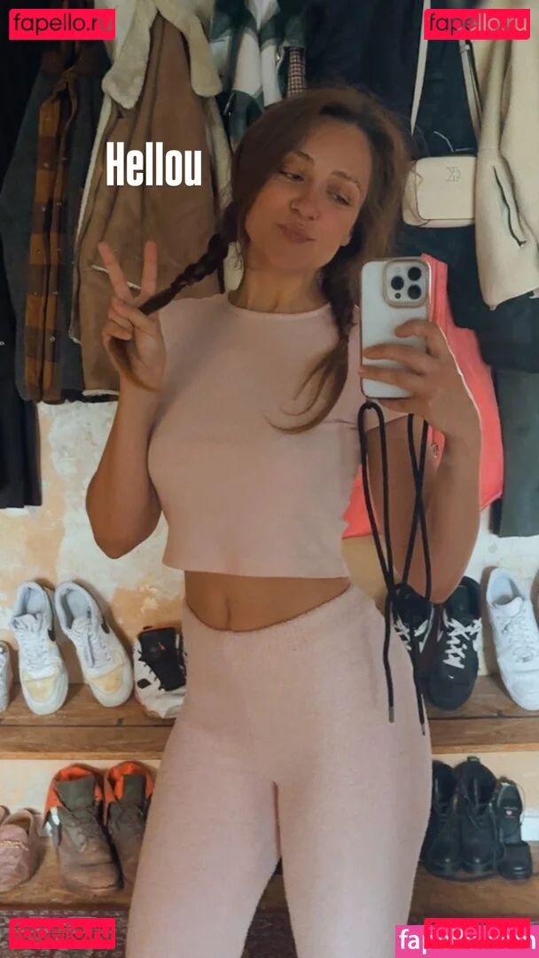 Regina Hixt Onlyfans Photo Gallery 