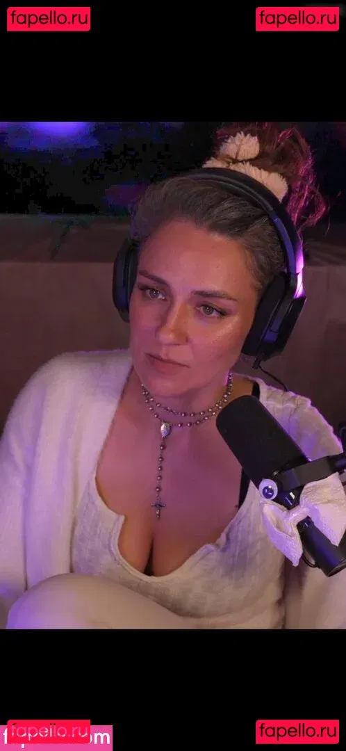 Regina Hixt Onlyfans Photo Gallery 