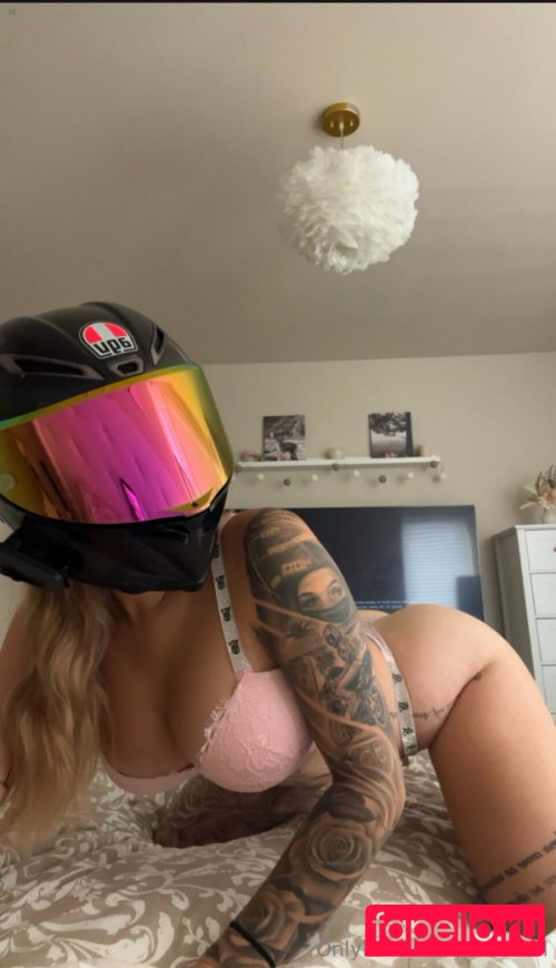 Chalina.l Nude Onlyfans Photo 16