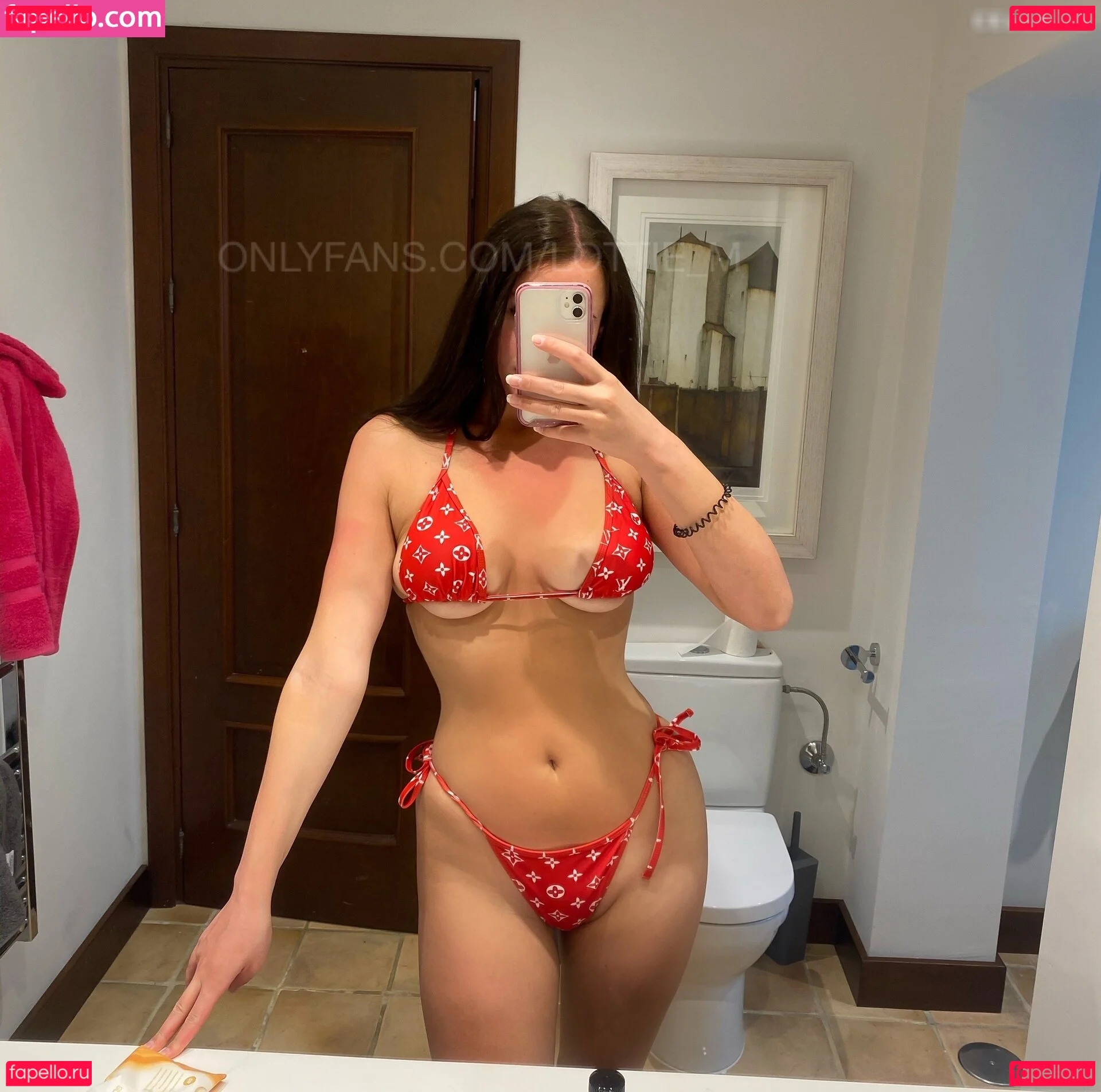 lottie_m aka charlottemx Onlyfans Photo Gallery 