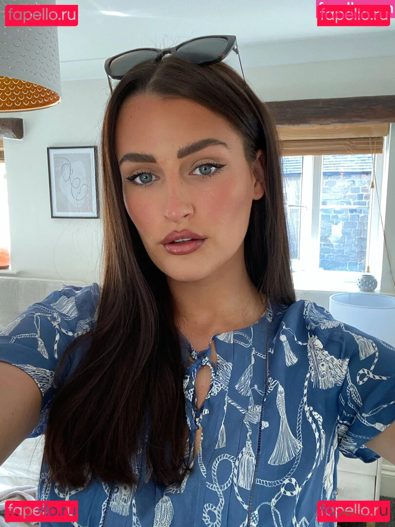 lottie_m aka charlottemx Onlyfans Photo Gallery 