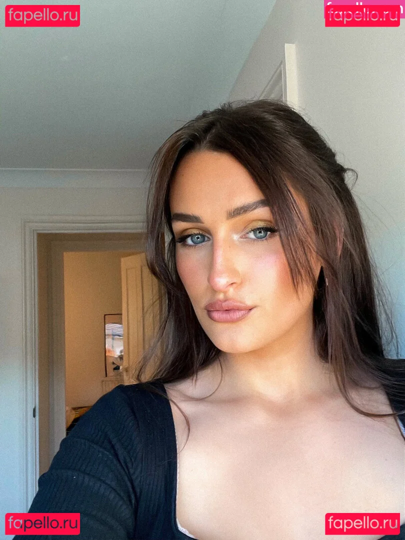 lottie_m aka charlottemx Onlyfans Photo Gallery 