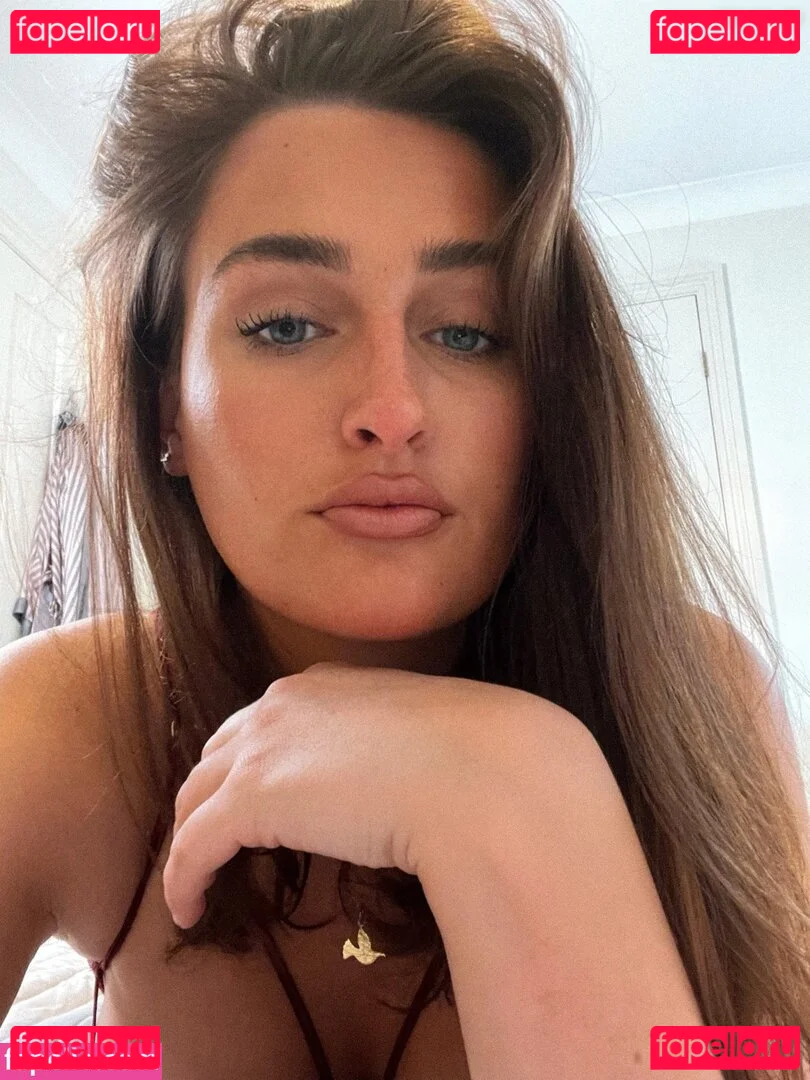 lottie_m aka charlottemx Onlyfans Photo Gallery 