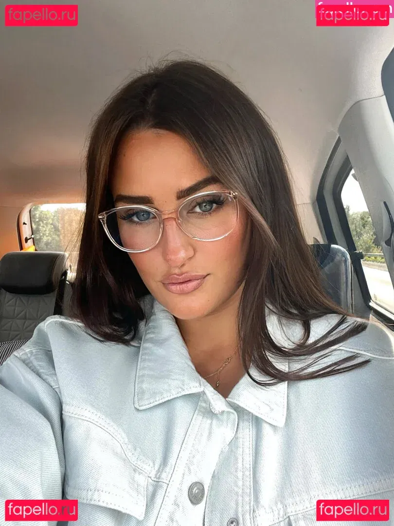 lottie_m aka charlottemx Onlyfans Photo Gallery 