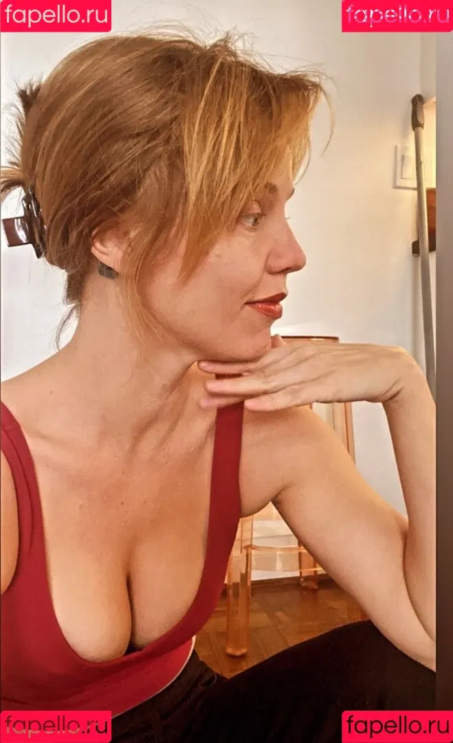 Kelli Garner Onlyfans Photo Gallery 