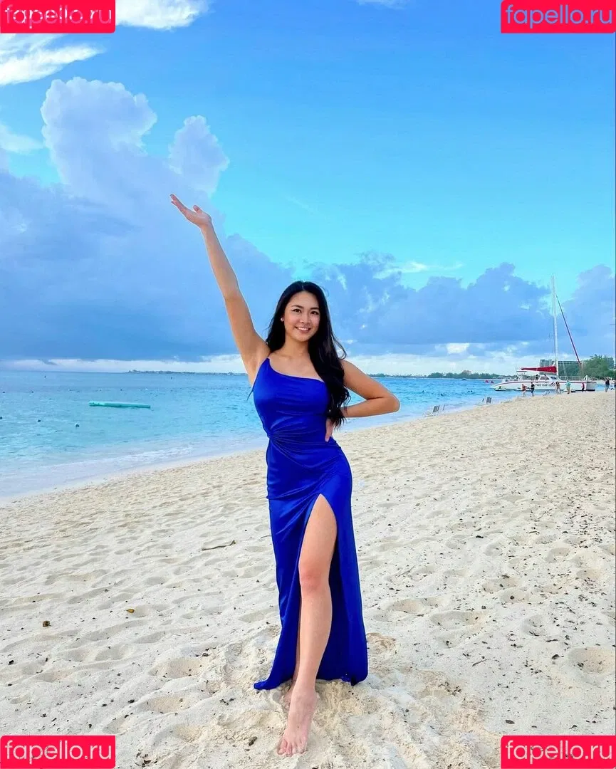 Vivian Yu Onlyfans Photo Gallery 